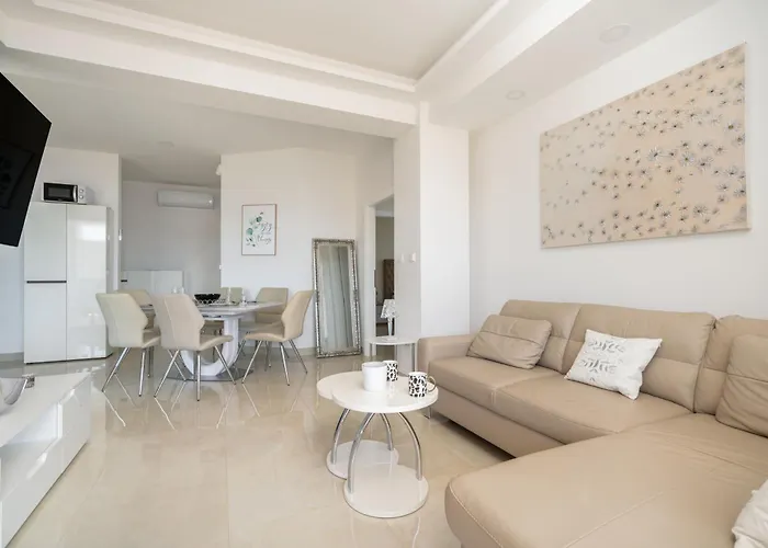 Deluxe - Private Wellness * Pisak