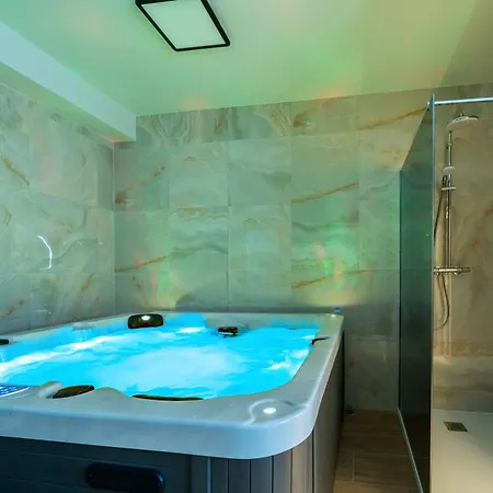 Deluxe - Private Wellness Вилла