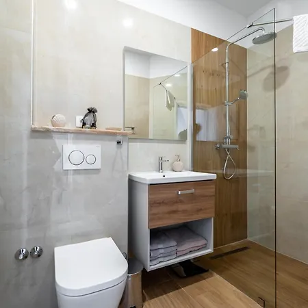 Deluxe - Private Wellness Вилла Писак