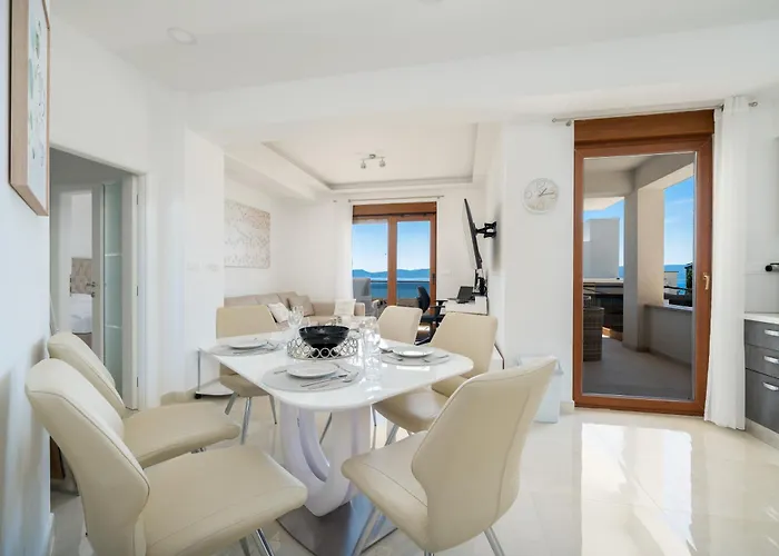 Deluxe - Private Wellness Villa *