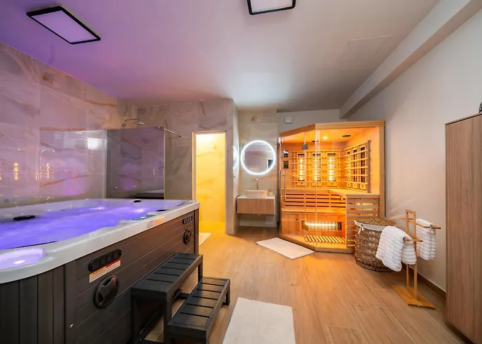 Deluxe - Private Wellness Pisak